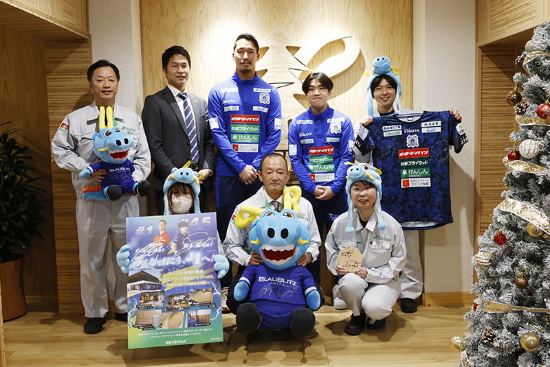 サッカー ブラウブリッツ秋田来季もJ2で一つ上を目指して